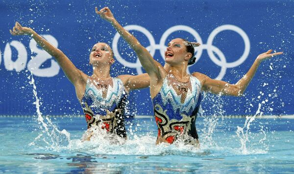 Анастасия Давыдова и Анастасия Ермакова выиграли золото Олимпийских игр в синхронном плавании