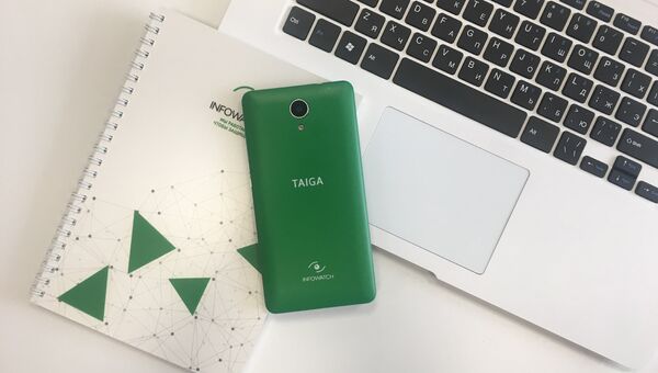 Смартфон Taiga, выпущенный компанией InfoWatch