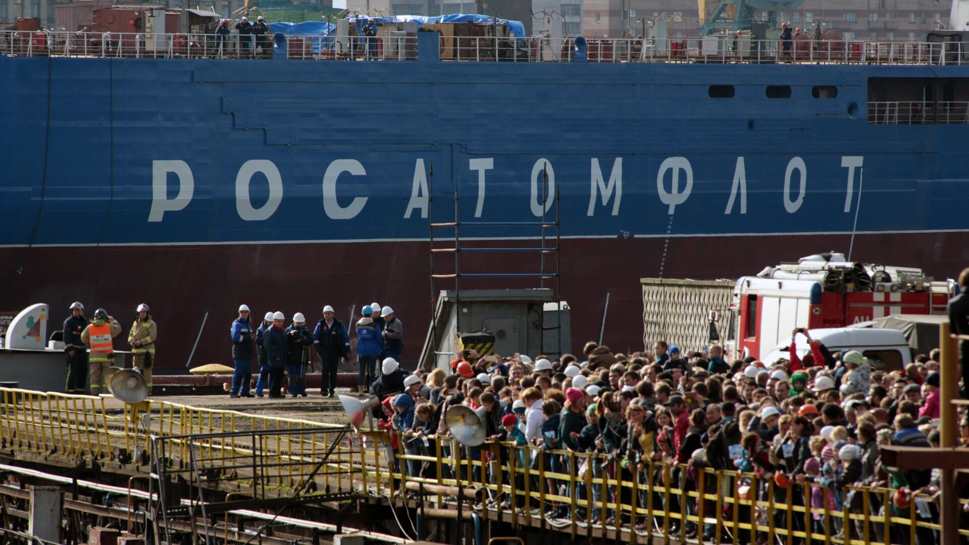 Церемония спуска на воду атомного ледокола Сибирь на Балтийском заводе в Санкт-Петербурге - РИА Новости, 1920, 16.12.2020
