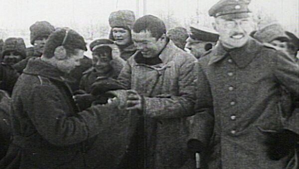 Братание солдат на Восточном фронте Первой мировой войны. Видеохроники