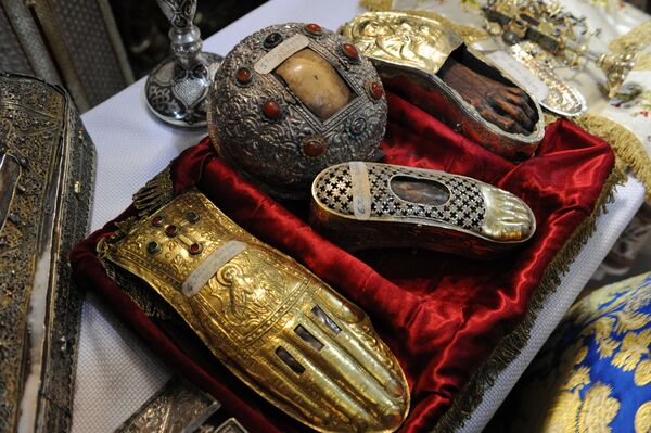 Holy Relics – Holy Trinity Saint Seraphim-Diveyevo Monastery