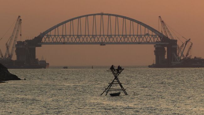 Строительство моста через Керченский пролив в Крыму