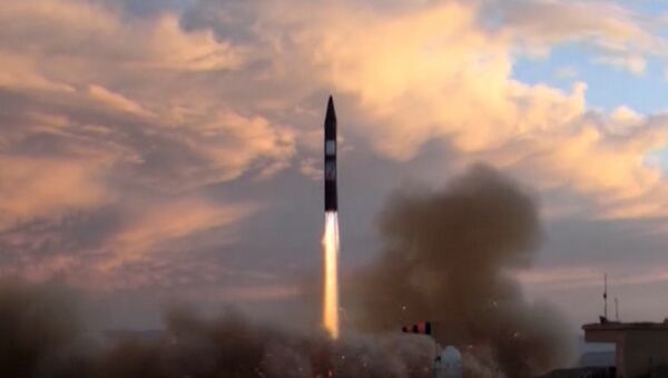 Кадры успешного испытания баллистической ракеты Хорремшахр в Иране