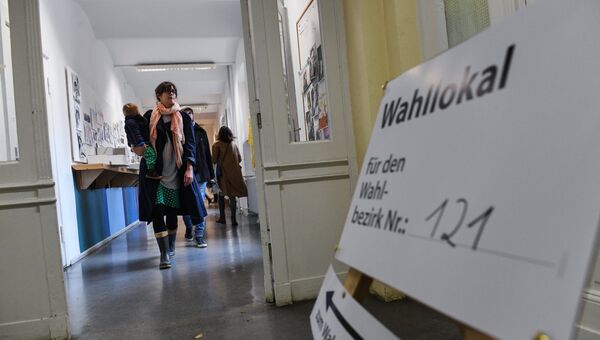 Избирательный участок в Берлине , на котором проводятся парламентские выборы. 24 сентября 2017