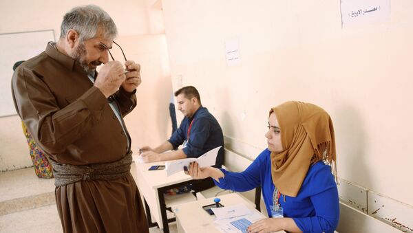 Жители на избирательном участке в городе Эрбиль во время референдума о независимости Иракского Курдистана. 25 сентября 2017