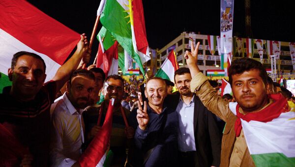 Сторонники независимого Иракского Курдистана на Фестивале независимости на стадионе Франсо Харири в Эрбиле. Архивное фото