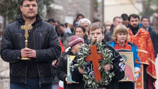 Крестный ход православных сербов