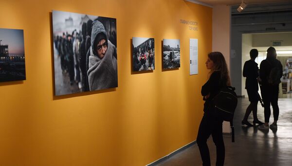 На выставке работ финалистов Международного конкурса фотожурналистики имени Андрея Стенина в Москве