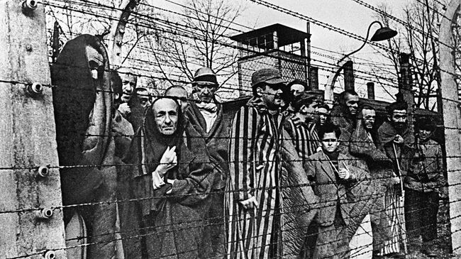 Заключенные концлагеря Освенцим