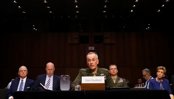Генерал Джозеф Данфорд свидетельствует в комитете по вооруженным силам сената США. 26 сентября 2017