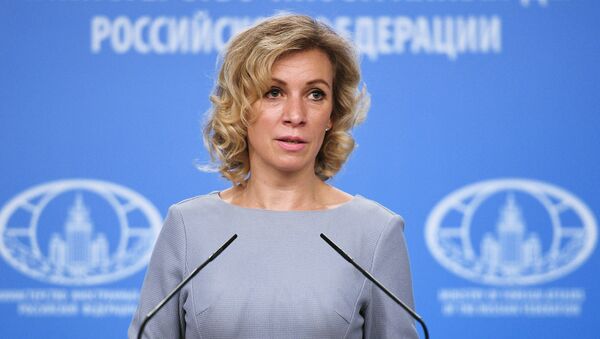 Официальный представитель министерства иностранных дел России Мария Захарова перед началом брифинга в Москве. 28 сентября 2017