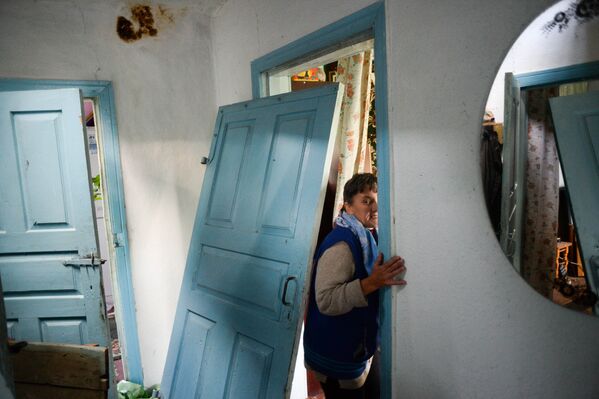 Жительница села Павловка, разрушенного в результате пожара на складе с боеприпасами в Калиновке.