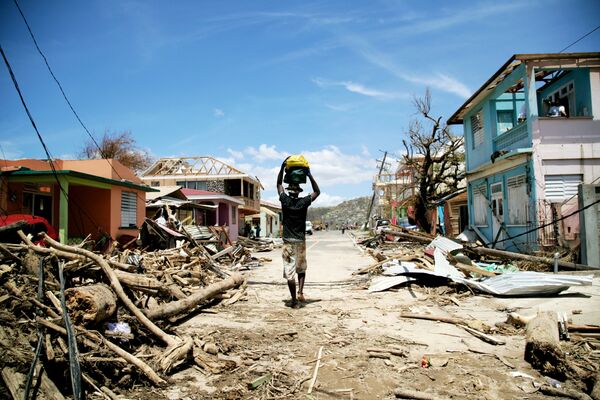 Последствия урагана Мария на острове Доминика в Карибском море.
