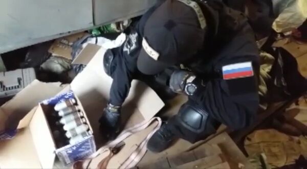 Оружие, изъятое ФСБ РФ в ходе мероприятий по пресечению противоправной деятельности групп и отдельных лиц, причастных к организации незаконного оборота средств поражения. 29 сентября 2017 Оружие, изъятое ФСБ РФ в ходе мероприятий по пресечению противоправной деятельности групп и отдельных лиц, причастных к организации незаконного оборота средств поражения. 29 сентября 2017