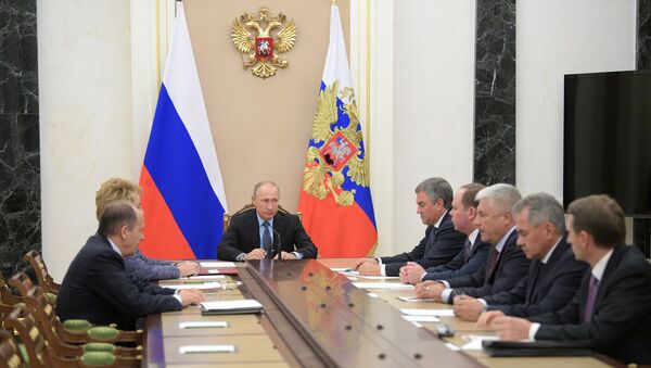 Президент РФ Владимир Путин проводит совещание с постоянными членами Совета безопасности РФ. 29 сентября 2017
