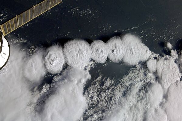 Облака снятые с борта МКС космонавтом Роскосмоса Федором Юрчихиным