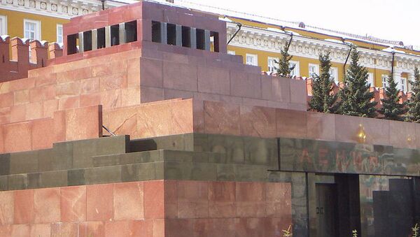 Мавзолей Ленина откроется в выходные после профилактики