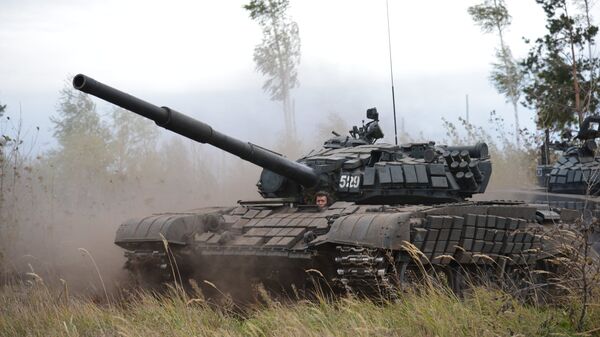 Танк Т-72Б3 во время батальонных тактических учений. Архивное фото