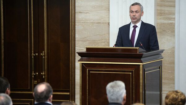 Временно исполняющий обязанности губернатора Новосибирской области Андрей Травников во время церемонии представления правительству. 9 октября 2017