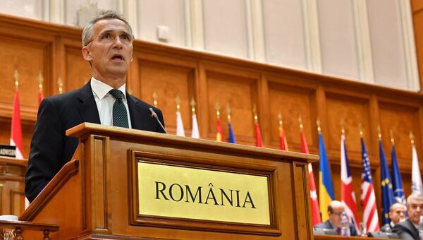 Генеральный секретарь НАТО Йенс Столтенберг на Парламентской ассамблее альянса в Бухаресте