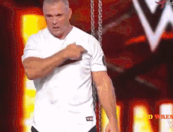 Совладелец WWE попал в больницу, прыгнув на соперника с 12-метровой высоты