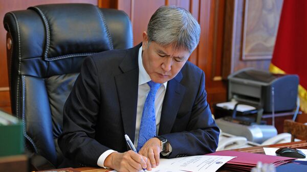 Президент Кыргызской Республики Алмазбек Атамбаев. Архивное фото