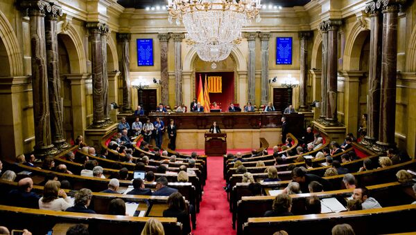 Обсуждение итогов референдума о независимости Каталонии в зале пленарных заседаний каталонского парламента. Архивное фото