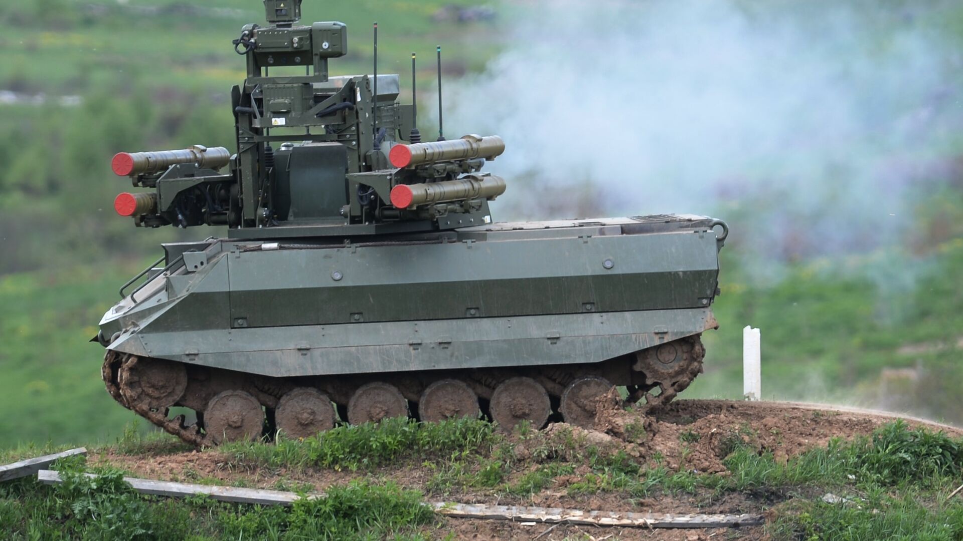 Боевой робот Уран-9 на выставке День передовых технологий правоохранительных органов РФ - РИА Новости, 1920, 11.04.2021