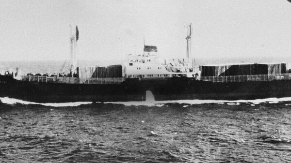 Советский корабль у берегов Кубы. 23 октября 1962