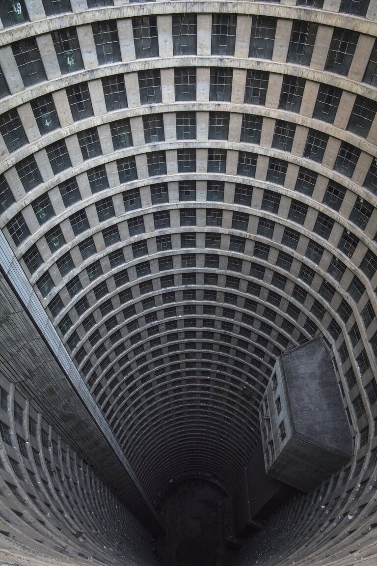 Жилищный комплекс Ponte City в Йоханнесбурге, Южная Африка