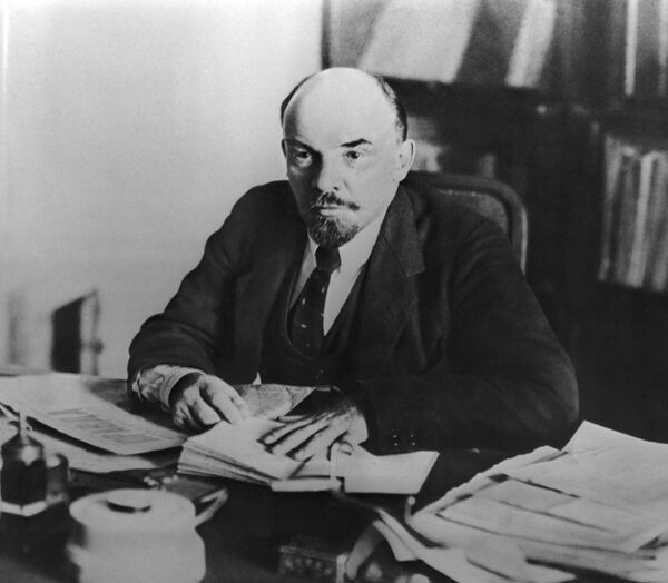 Так завещал великий ленин. Смотреть фото Так завещал великий ленин. Смотреть картинку Так завещал великий ленин. Картинка про Так завещал великий ленин. Фото Так завещал великий ленин