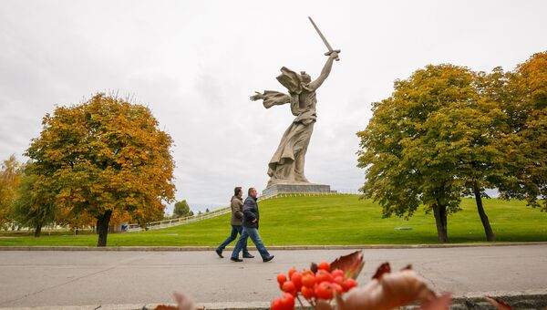 Монумент Родина-мать зовет! на территории историко-мемориального комплекса Мамаев курган в Волгограде