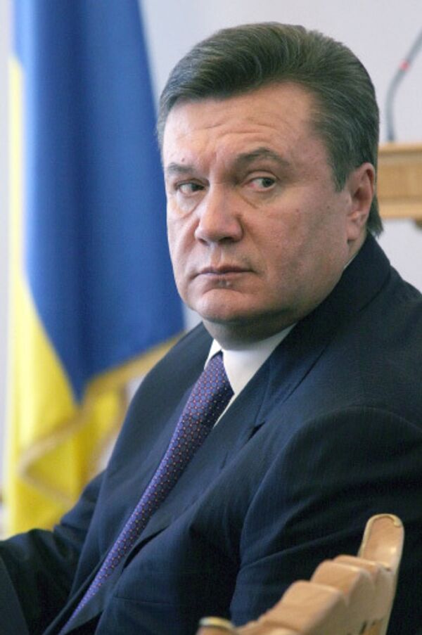 Янукович обещает в случае победы на выборах поддержать инициативу РФ по евробезопасности