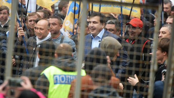 Бывший президент Грузии, экс-губернатор Одесской области Михаил Саакашвили на акции в поддержку политической реформы в Киеве. 17 октября 2017