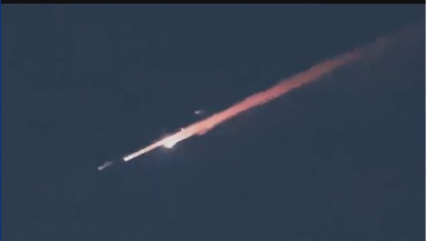 СМИ: в небе над Дубаем заметили российскую ракету