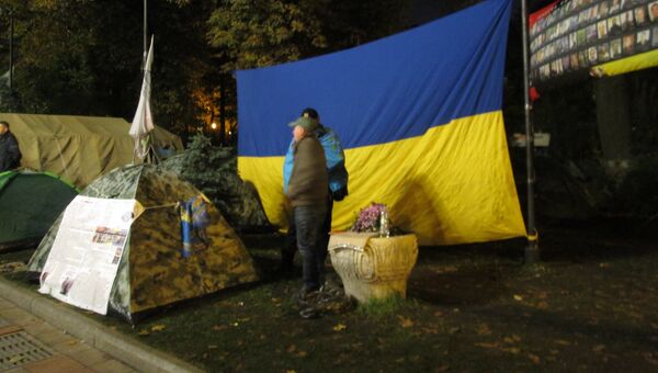 Палаточный лагерь возле здания Верховной рады в Киеве. 17 октября 2017