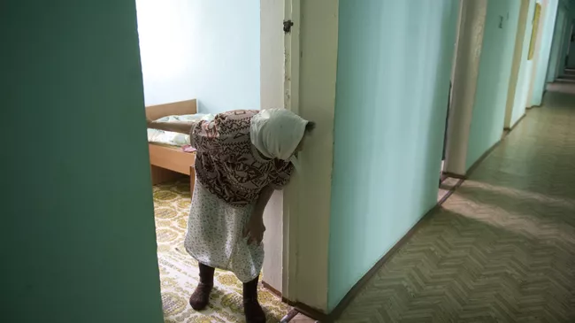 Подопечная дома престарелых