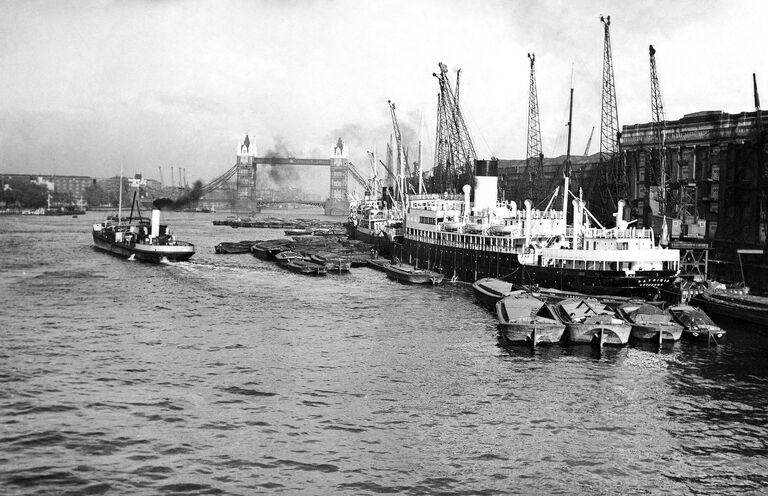 Торговые суда в Лондоне, 1939 год 