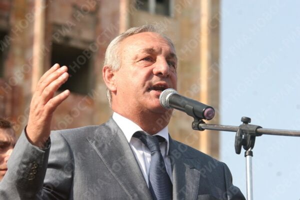 Глава республики Абхазия Сергей Багапш Глава республики Абхазия Сергей Багапш