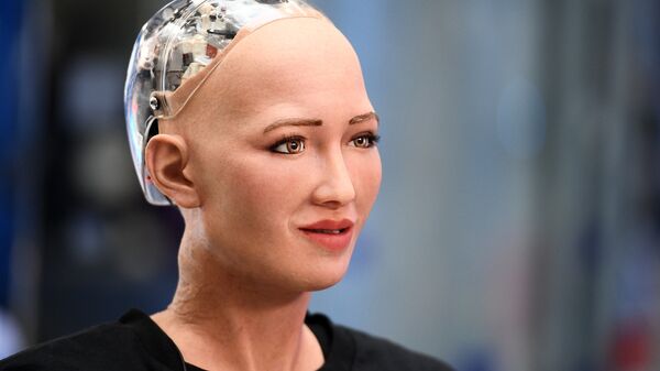 Человекоподобный робот София, разработанный специалистом фирмы Hanson Robotics Дэвидом Хэнсоном. Архивное фото