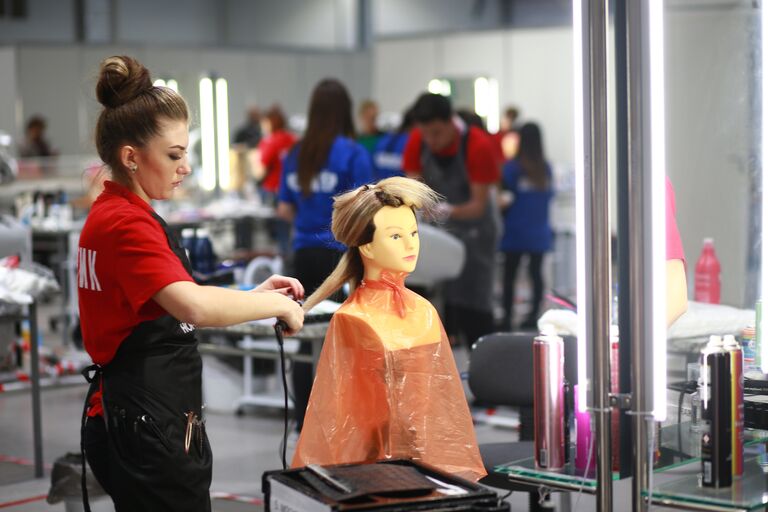 V Национальный чемпионат WorldSkills в Краснодаре. Соревнования в компетенции Парикмахерское искусство