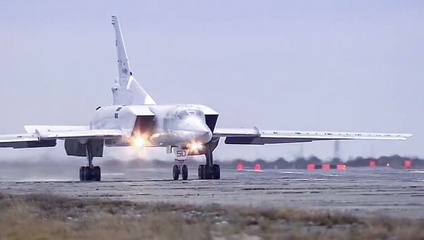 Бомбардировщик-ракетоносец Ту-22 М3 Военно-космических сил России. Архивное фото