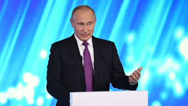 Владимир Путин принимает участие в итоговой пленарной сессии XIV ежегодного заседания Международного дискуссионного клуба Валдай. 19 октября 2017