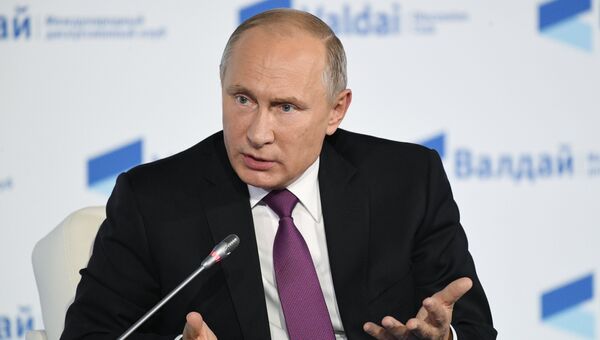 Президент РФ Владимир Путин на итоговой сессии Международного дискуссионного клуба Валдай. 19 октября 2017
