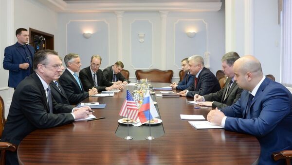 Встреча Министра внутренних дел РФ Владимира Колокольцева с Послом США в России Джоном Хантсманом. 20 октября 2017