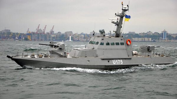 Речой бронекатер Бердянск во время ходовых испытаний в Одесском заливе