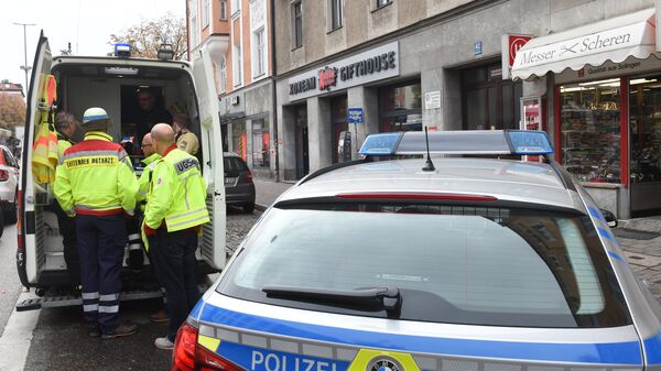 Спецслужбы в районе Розенхаймерплац в Мюнхене, где мужчина с ножом напал на прохожих. 21 октября 2017