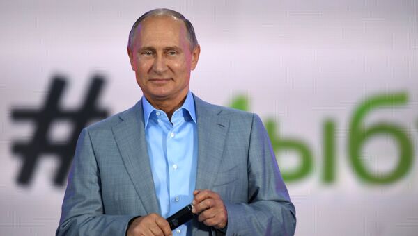 Владимир Путин на панельной дискусии в рамках фестиваля молодежи и студентов. 21 октября 2017