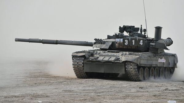 Танк Т-80У. Архивное фото