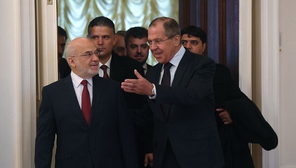 Министр иностранных дел РФ Сергей Лавров и министр иностранных дел Республики Ирак Ибрагим аль-Джаафари во время встречи в Москве. 23 октября 2017